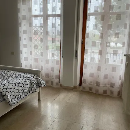 Modern Flat Redi