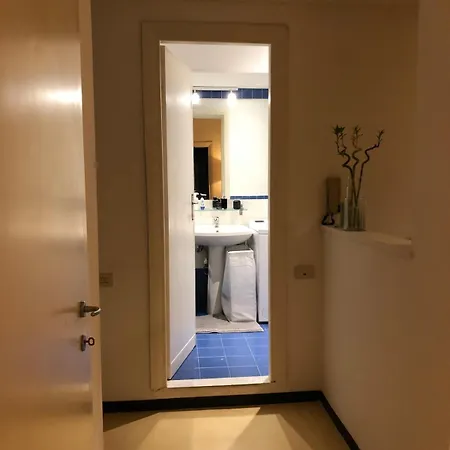 Modern Flat Redi Florenz