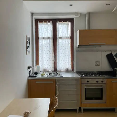 Modern Flat Redi