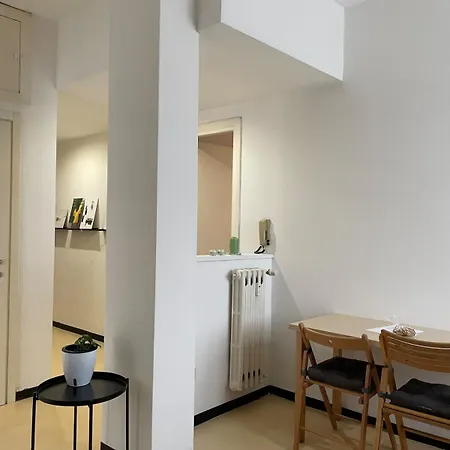 Modern Flat Redi Florenz